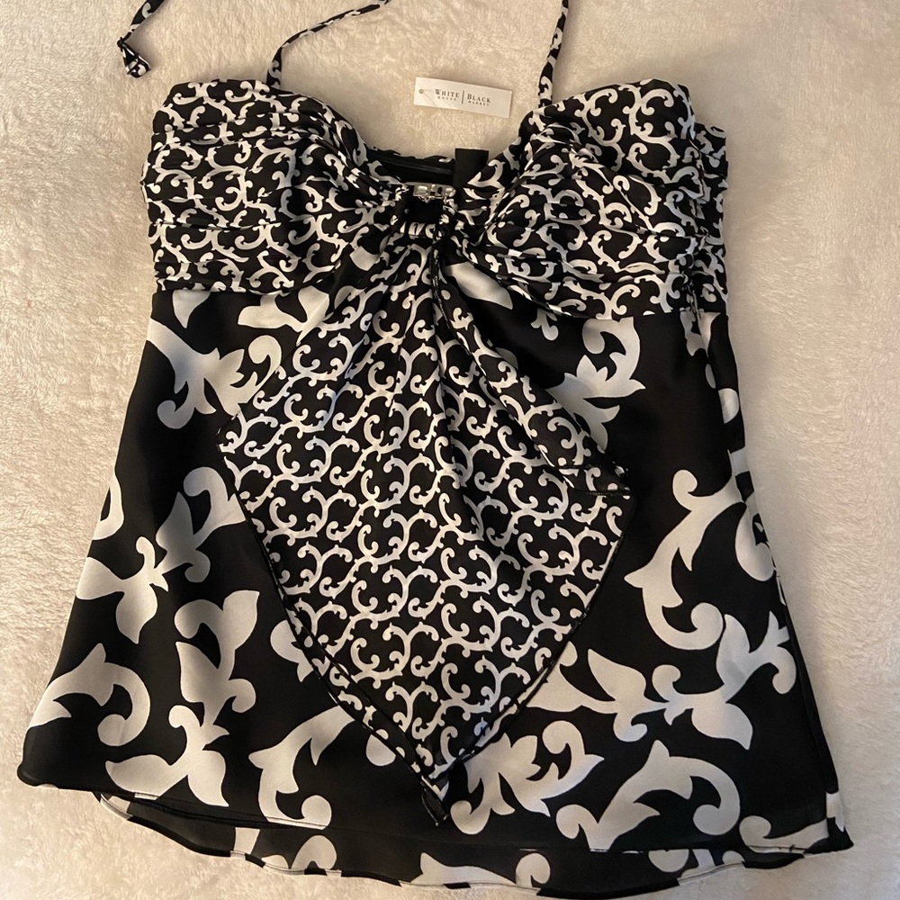 New White House/Black Market flowy top.